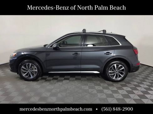Used 2021 Audi Q5 2.0T Premium w/ Convenience Package AWD/4WD image 3