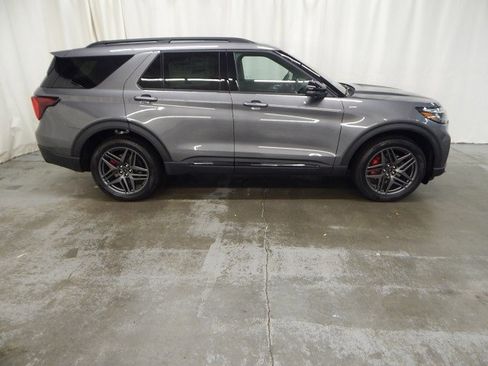 New 2025 Ford Explorer ST-Line w/ Premium Package image 2