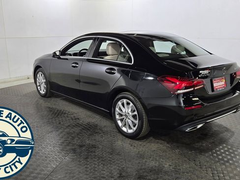 Used 2019 Mercedes-Benz A 220 4MATIC image 5