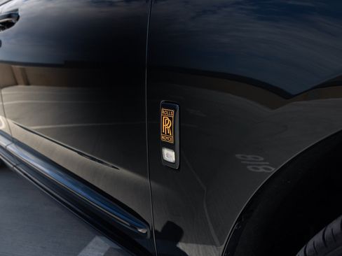 Used 2026 Rolls-Royce Cullinan AWD/4WD image 19
