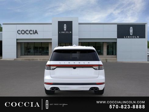 New 2026 Lincoln Aviator Black Label w/ Jet Appearance Package AWD/4WD image 5