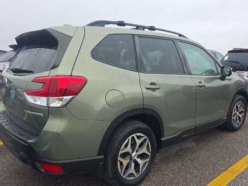 Certified 2021 Subaru Forester Premium w/ Popular Package #1 image 3