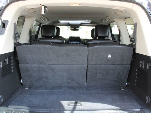 Used 2024 INFINITI QX80 Luxe image 11