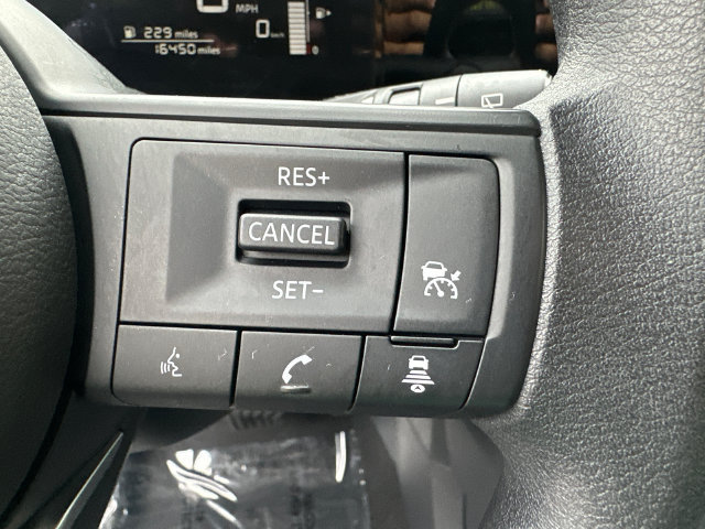 Used 2025 Nissan Kicks S FWD image 26