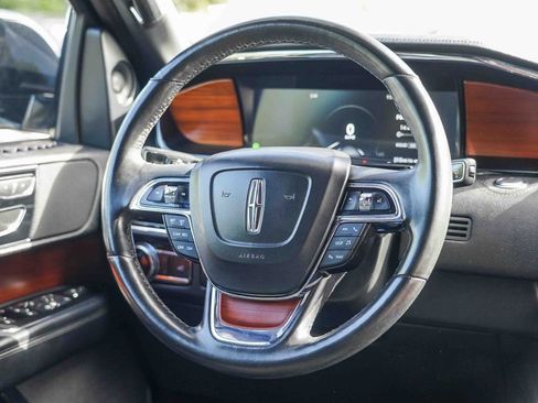 Used 2020 Lincoln Navigator L 2WD image 22