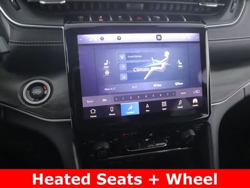 Used 2023 Jeep Grand Cherokee Limited w/ Black Appearance Package image 4