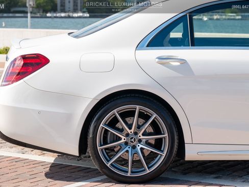 Used 2019 Mercedes-Benz S 560 Sedan image 47