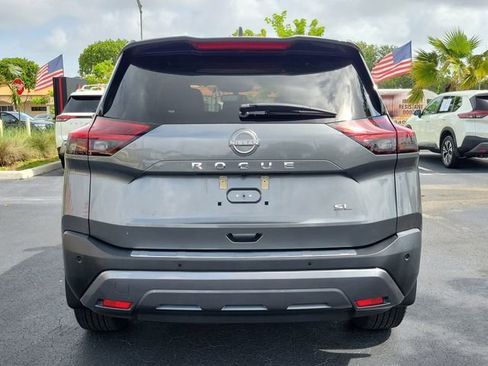 Used 2023 Nissan Rogue SL w/ SL Premium Package FWD image 5