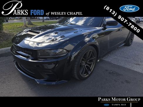 Used 2022 Dodge Charger SRT Hellcat w/ Harman/Kardon Audio Group image 3