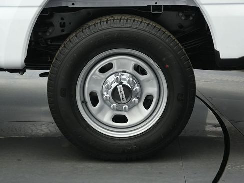 New 2026 Ford F350 XL w/ XL Chrome Package image 21