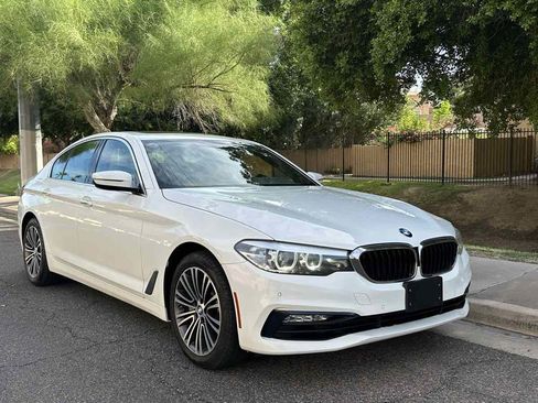 Used 2018 BMW 540i xDrive image 2