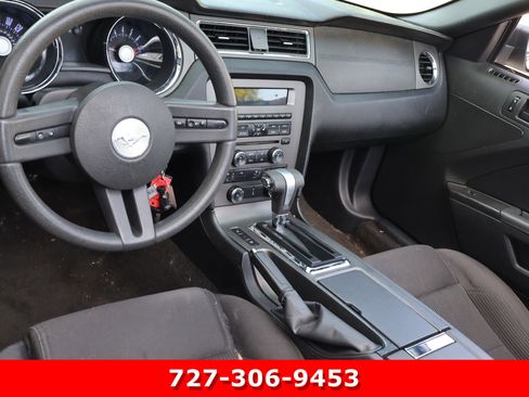 Used 2012 Ford Mustang Convertible image 13