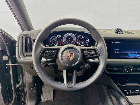 New 2026 Porsche Cayenne S image 12