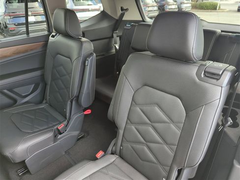 New 2026 Volkswagen Atlas SE image 26