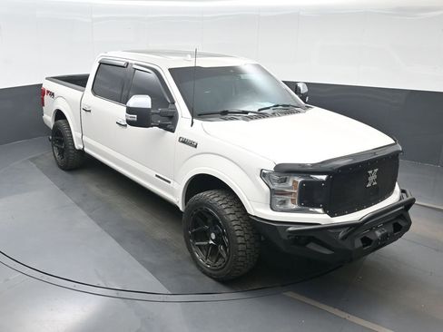 Used 2019 Ford F150 Platinum w/ Equipment Group 701A Luxury AWD/4WD image 24