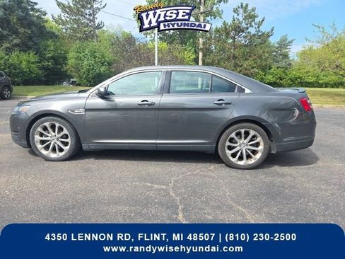 Used 2016 Ford Taurus Limited w/ Driver Assist Package AWD/4WD image 4