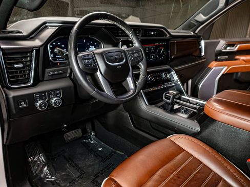 Used 2023 GMC Sierra 1500 Denali Ultimate image 16