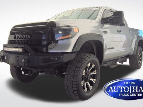 Used 2016 Toyota Tundra SR5 image 1
