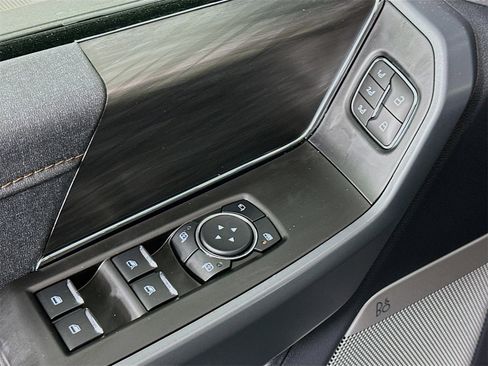 Used 2024 Ford F150 Lightning Lariat image 18