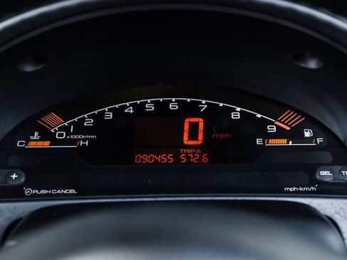 Used 2003 Honda S2000 image 8