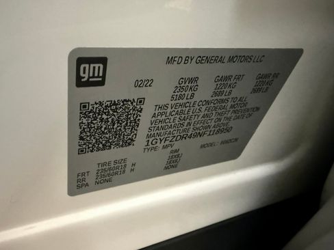 Used 2022 Cadillac XT4 Premium Luxury w/ Enhanced Visibility Package image 40