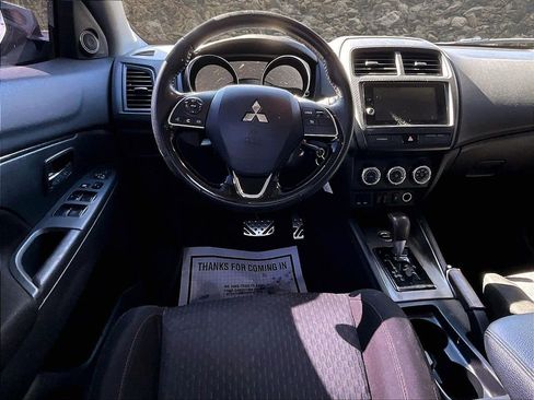 Used 2019 Mitsubishi Outlander Sport SE image 5