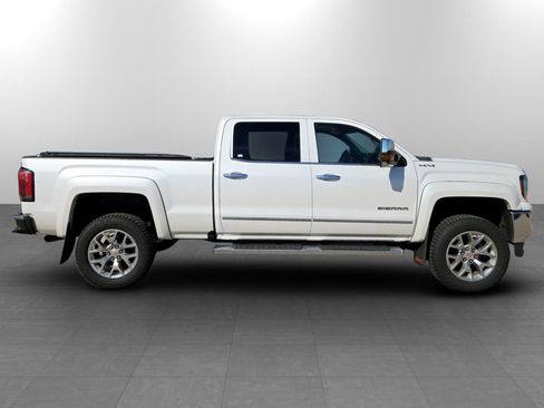 Used 2018 GMC Sierra 1500 SLT w/ Max Trailering Package image 5
