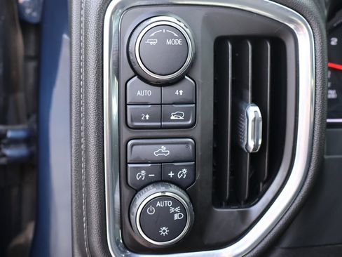 Used 2021 Chevrolet Silverado 1500 LT image 11