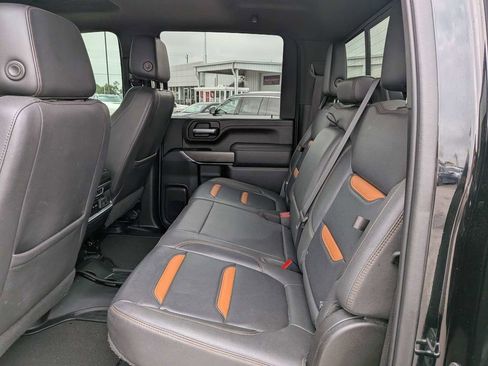 Used 2023 GMC Sierra 2500 AT4 w/ AT4 Premium Plus Package AWD/4WD image 13