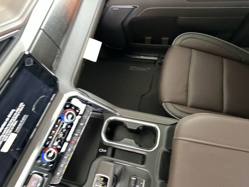 New 2026 GMC Sierra 1500 Denali w/ Denali Reserve Package image 24