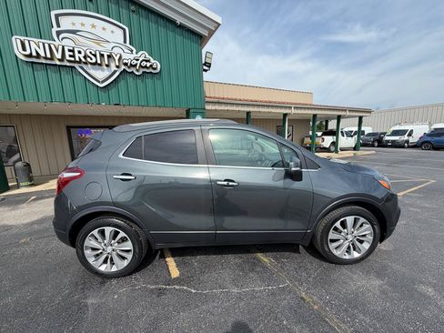 Used 2018 Buick Encore Preferred FWD image 2