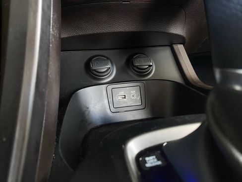 Used 2017 Hyundai Santa Fe Sport image 9