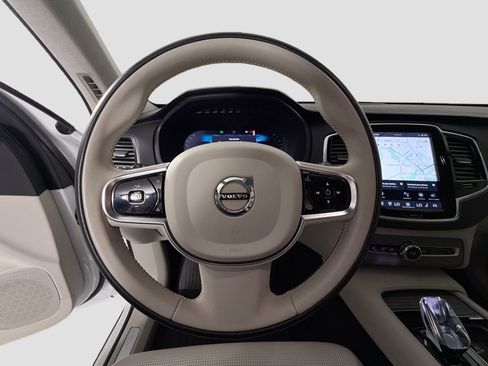 Certified 2023 Volvo XC90 B6 Ultimate w/ Lounge Package image 12