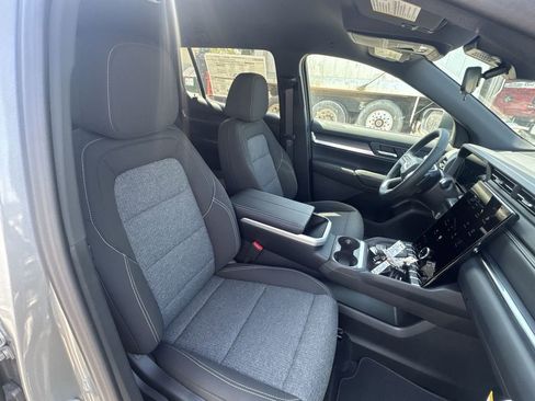 New 2026 GMC Terrain Elevation FWD image 23