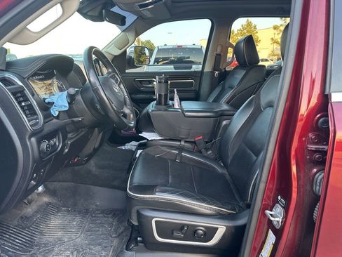 Used 2022 RAM 1500 Laramie AWD/4WD image 11