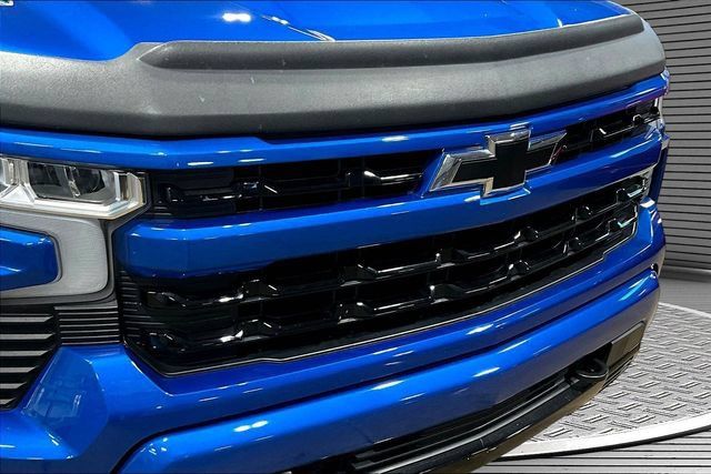 Used 2023 Chevrolet Silverado 1500 RST w/ Convenience Package II AWD/4WD image 31
