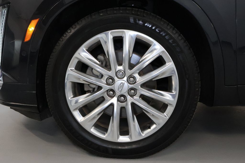 Used 2020 Cadillac XT6 Premium Luxury w/ Platinum Package AWD/4WD image 35