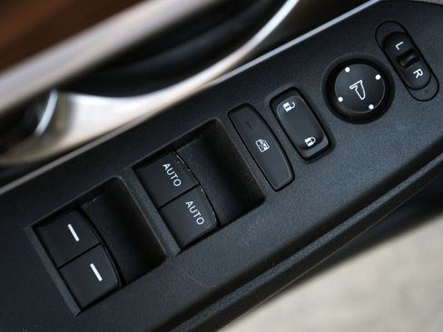 Used 2020 Honda CR-V EX image 38