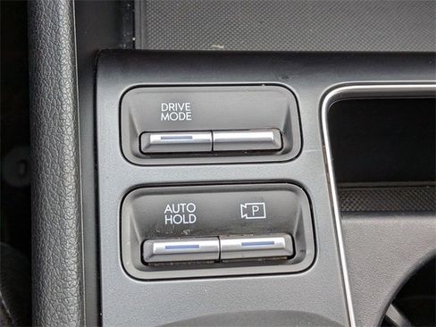 Used 2024 Hyundai Sonata SEL image 14