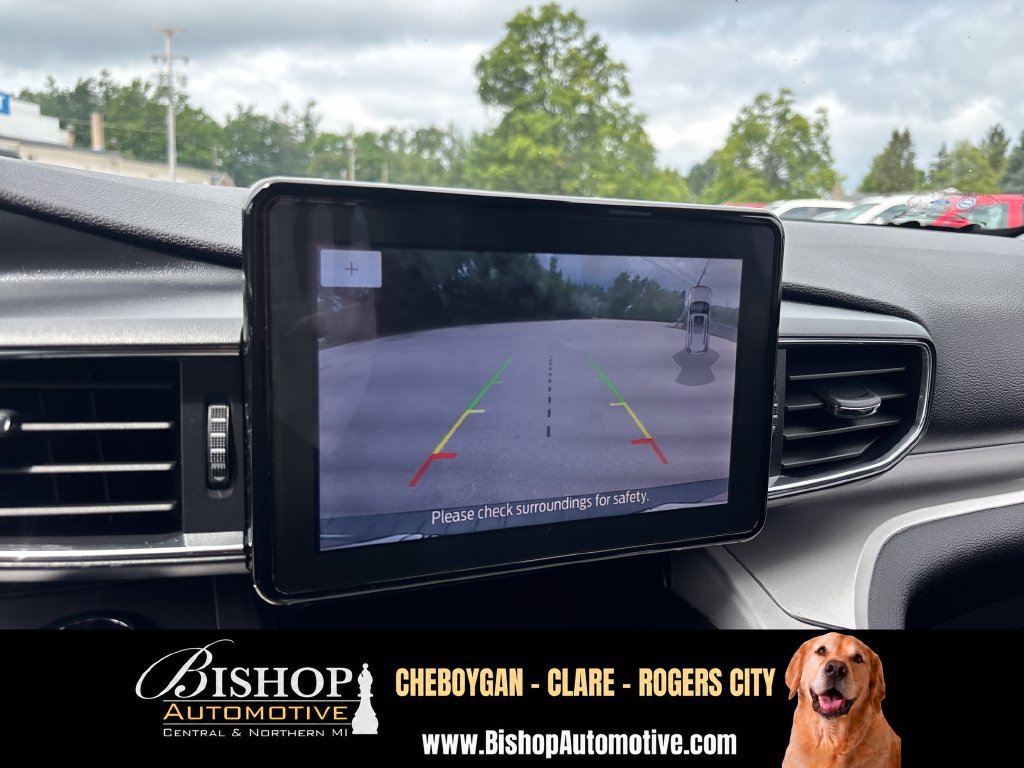 Used 2022 Ford Explorer XLT w/ Equipment Group 202A AWD/4WD image 42