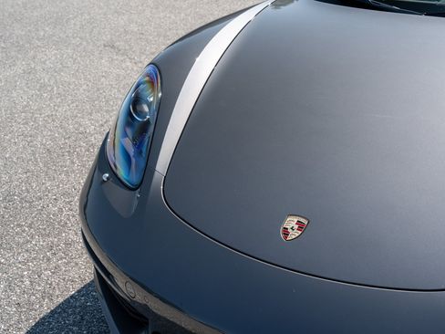 Used 2018 Porsche 718 Cayman S RWD image 19