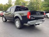 Used 2016 Nissan Frontier SV image 2