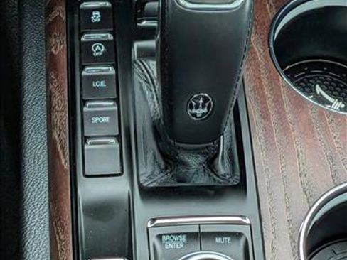 Used 2023 Maserati Ghibli Modena Q4 image 12