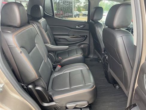 Used 2023 GMC Acadia AT4 w/ Technology Package image 40