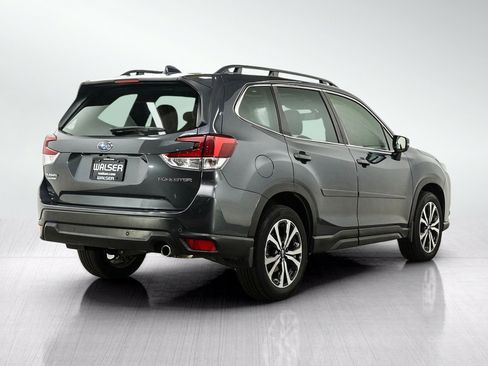Used 2023 Subaru Forester Limited AWD/4WD image 5