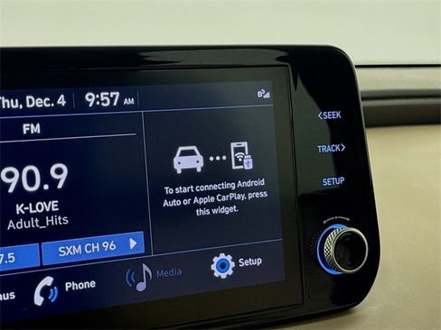 Used 2022 Hyundai Santa Fe SEL w/ Winter Weather Package image 19