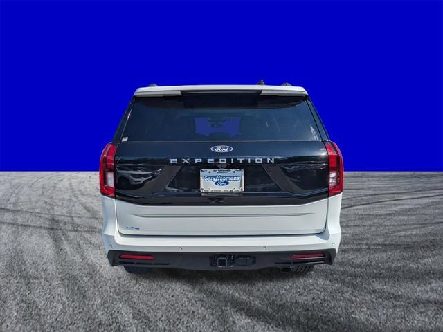 Certified 2027 Ford Expedition Active RWD image 5