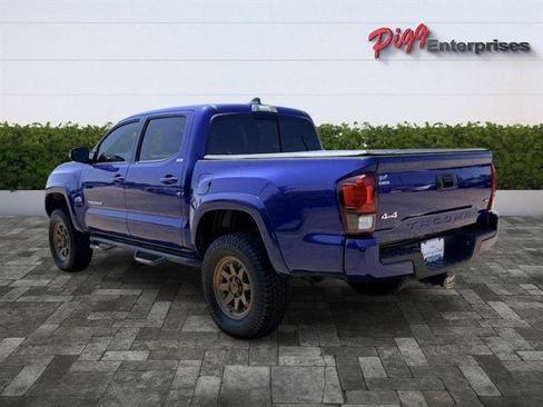 Used 2023 Toyota Tacoma SR5 w/ Technology Package AWD/4WD image 2
