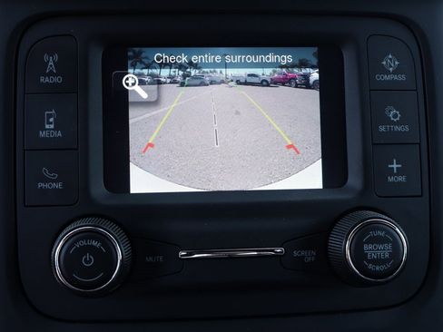 Used 2024 RAM 2500 Tradesman w/ Chrome Appearance Group image 30