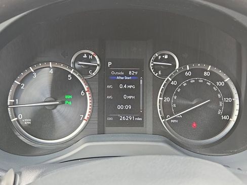 Used 2023 Lexus GX 460 image 23